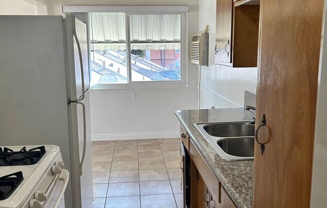 Beautilful 1-bedroom Apartment in Pomona