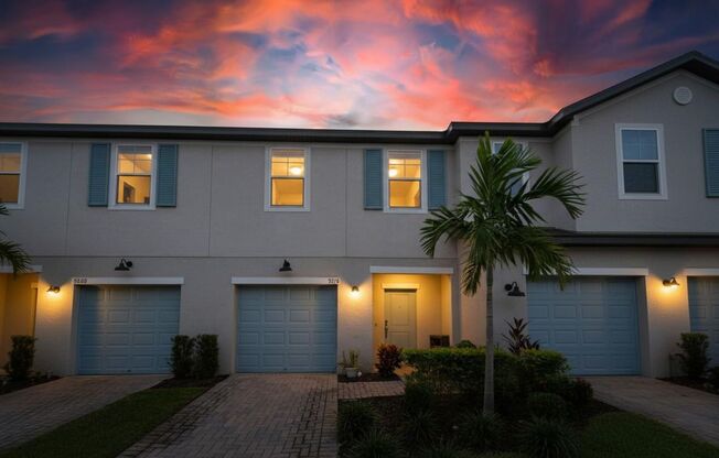 Welcome to the amazing Trevesta community in sunny Palmetto, FL