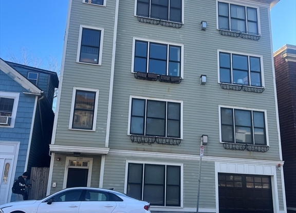 354 Dorchester St 3