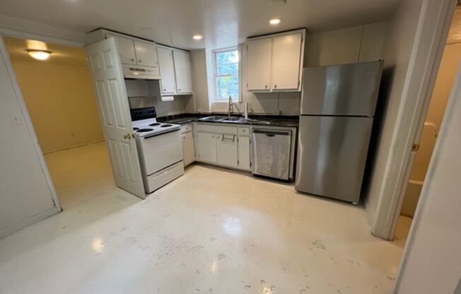 2 bed 2 bath on East side Athens!