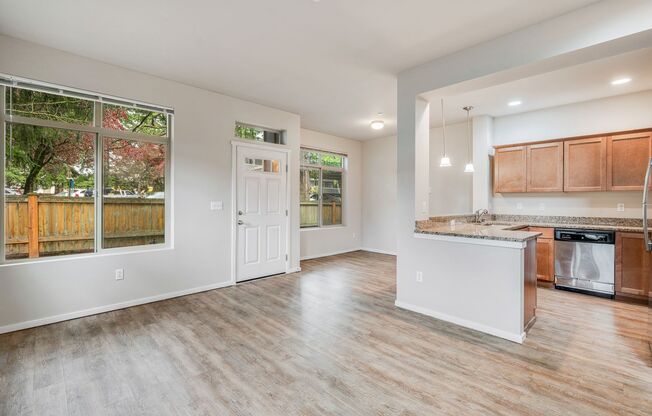 16503 6th Avenue West