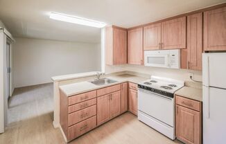 Studio, 1 bath, 376 sqft, $2,395