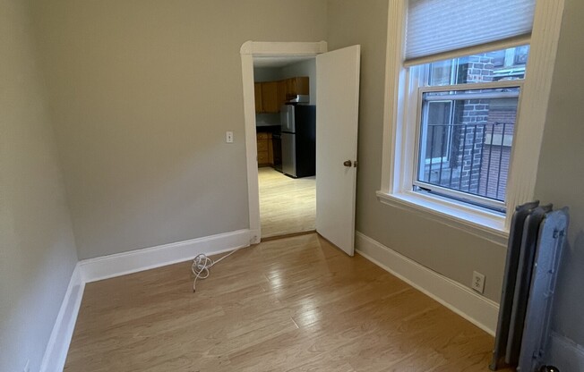 2 beds, 1 bath, $3,320, Unit 15