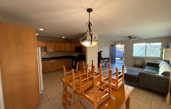 8527 N 31 DR