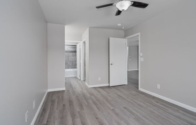 410 Fox Shores Dr.