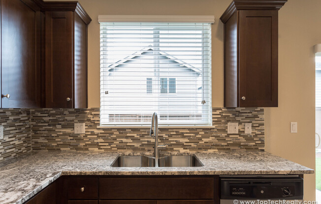 Spectacular 5 BD* 2.5 BA* + Bonus Room Single Family Home Located In North Bethany at Abbey Creek Neighborhood *Location Location Location!* A+ Schools!