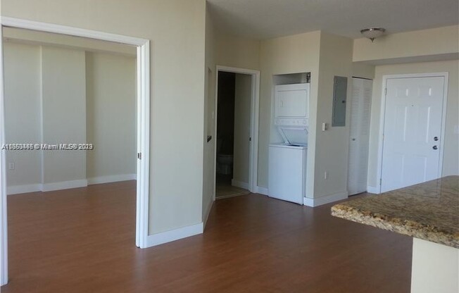 1 Glen Royal Pkwy