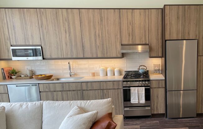 Studio, 1 bath, 460 sqft, $1,949, Unit 403