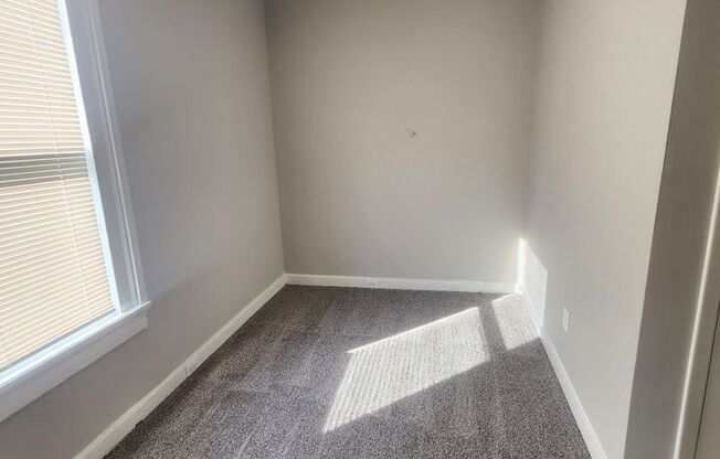 1 bed, 1 bath, 500 sqft, $850, Unit 2