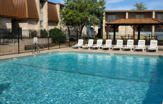 2 beds, 1 bath, 873 sqft, $948, Unit 01-0115