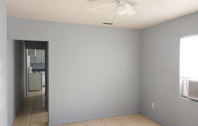 901 W ANDERSON STREET