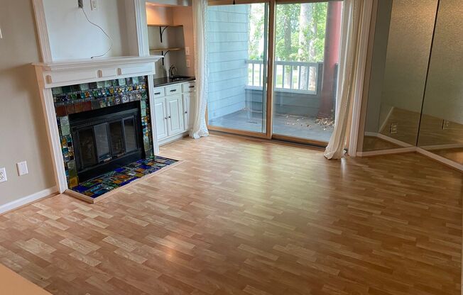 Waterfront - 2 Bed/ 2 Bath Condo - Convenient Location - Great Neighborhood - Community Pool and Tennis Courts - Walking Trails