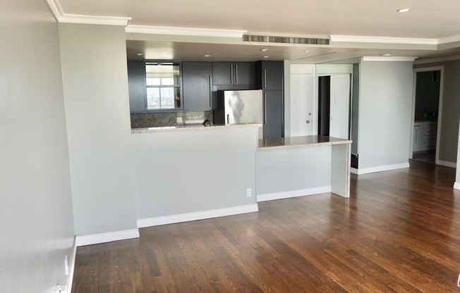 1 bed, 1 bath, 805 sqft, $3,900, Unit 1010