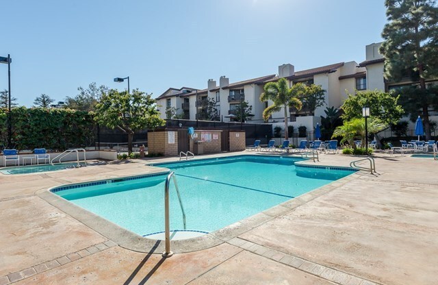 2BD Condo in Silicon Beach Area Available Soon!  Comes with Many Great Amenities!