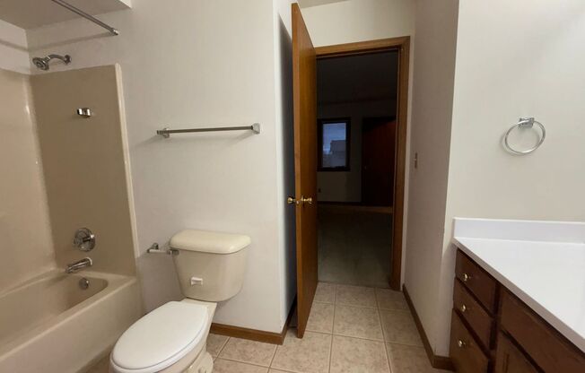 2 beds, 2 baths, $1,450