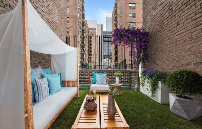 1175 YORK AVE