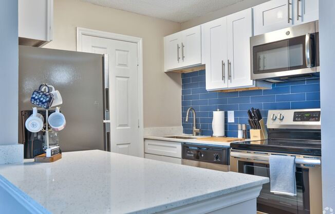 2 beds, 2 baths, 950 sqft, $1,245