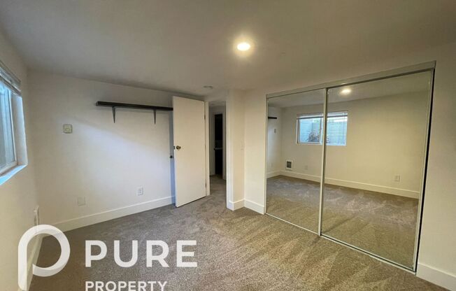 3 beds, 1 bath, 924 sqft, $1,695, Unit 3