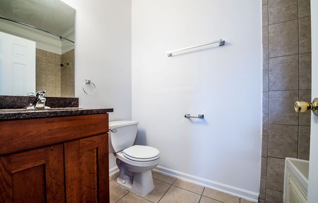 3038 W Flournoy