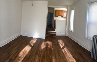 1 bed, 1 bath, 650 sqft, $1,200, Unit 2nd floor