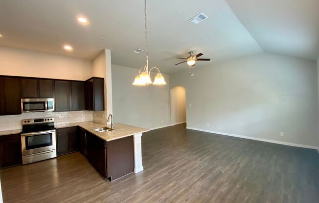 Luxury 3/2 Duplex Navarro ISD Rent Ready Today