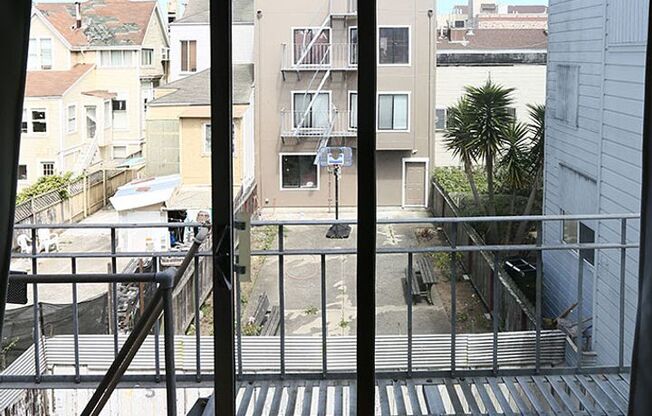 288 8th Ave