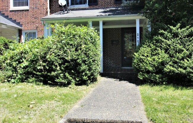 2026/2027 Off-Campus JHU Spacious 5bd/2ba Rowhome OSP & W/D! Available 6/8