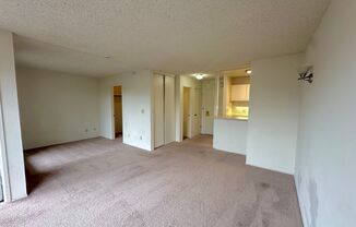 $500 OFF FIRST MONTH RENT!!! AVAILBLE NOW! TOP FLOOR Condo Available in Watergate Community/Emeryville!