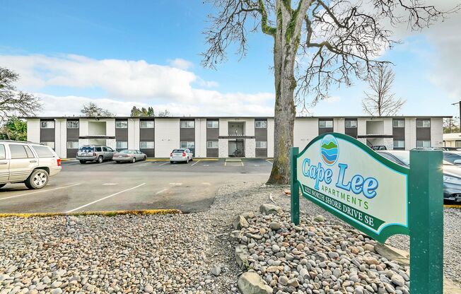 2 beds, 1 bath, 880 sqft, $1,395, Unit #1