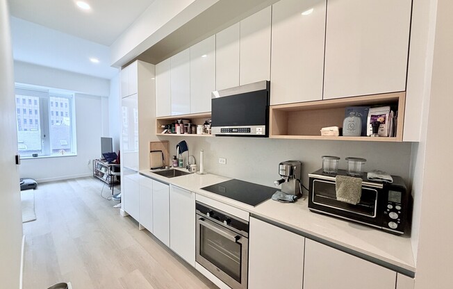 Studio, 1 bath, $5,050, Unit 423