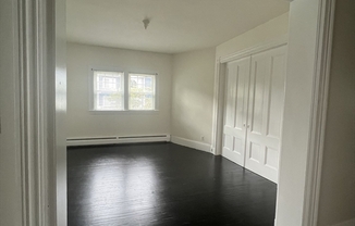 3 beds, 1 bath, $3,000, Unit 1