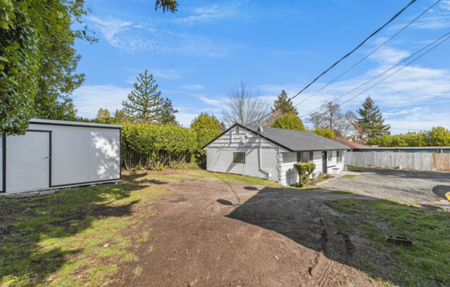 Newly Remodeled and Spacious 3 bedroom 1 bath Rambler