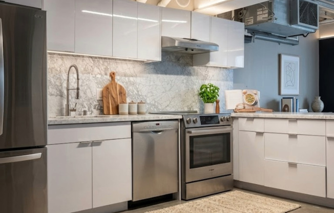 2 beds, 1 bath, 950 sqft, $3,200, Unit 101