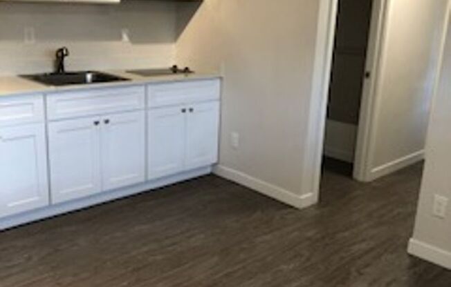1 bed, 1 bath, 324 sqft, $1,395, Unit 2-A