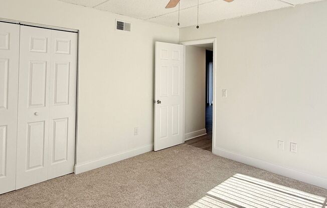 2 beds, 1 bath, 740 sqft, $1,595