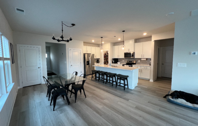 4256 SKYRIDGE DR