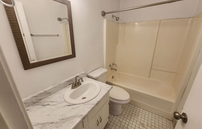 2 beds, 1 bath, $1,425