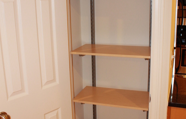 2 beds, 1 bath, 742 sqft, $2,500, Unit 114