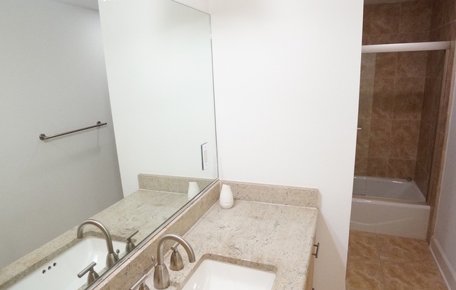 2 beds, 2 baths, 1,287 sqft, $3,000, Unit PH101