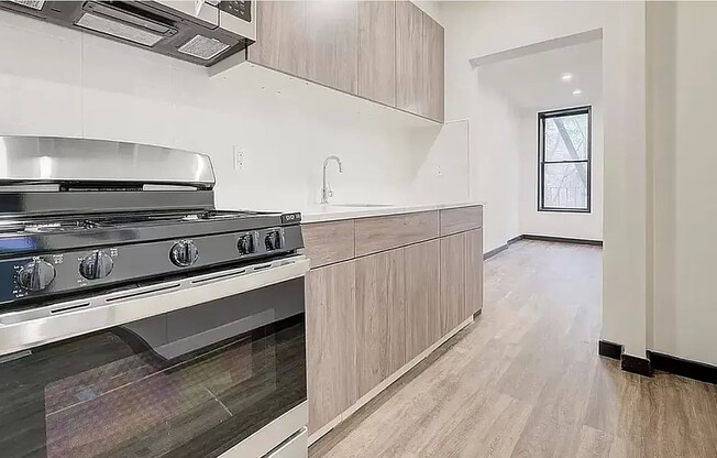 1 bed, 1 bath, $3,077, Unit 4C