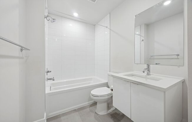 Studio, 1 bath, 435 sqft, $1,290, Unit B103