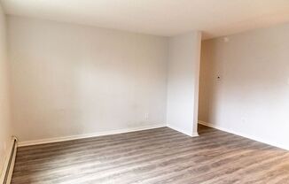 2 beds, 1 bath, 838 sqft, $1,535, Unit 8317 S. Reed St. Unit 2