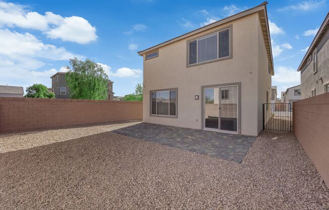 4 beds, 2.5 baths, $2,450