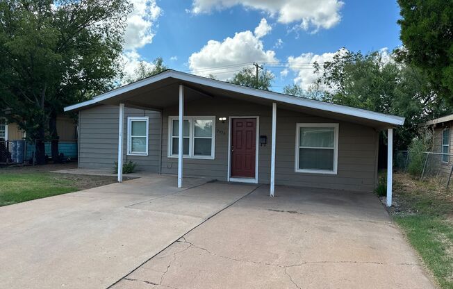 3 BEDROOM, 1 BATH, DOUBLE DRIVE PARKING