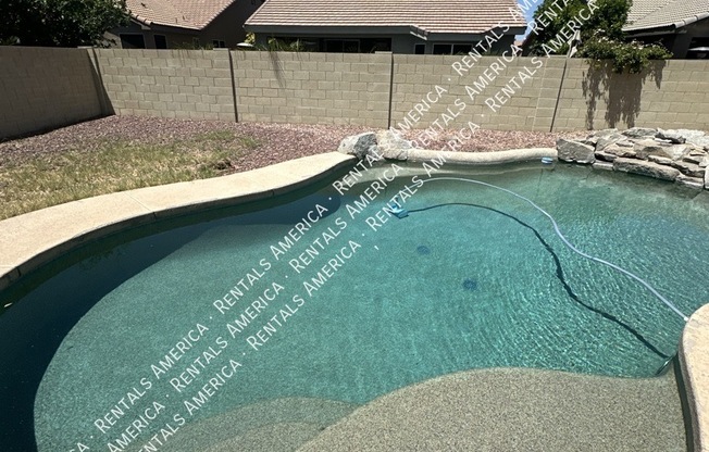 1372 W THOMPSON WAY
