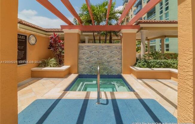 2 beds, 2 baths, 1,180 sqft, $5,000, Unit 90 Alton Rd # 301