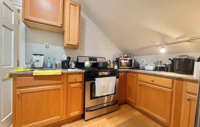 21 CHESTNUT HL AVE