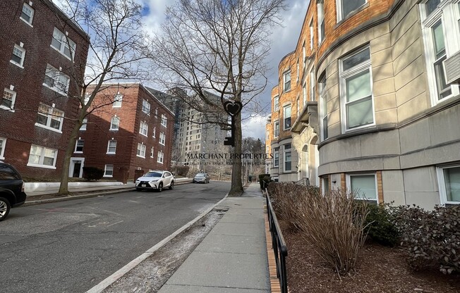 21 Fairbanks St Apt 11