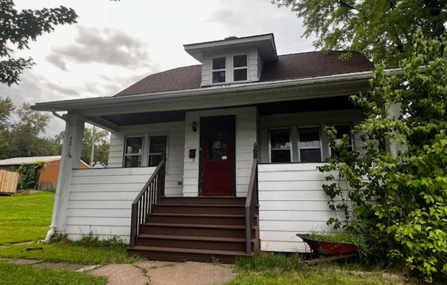 Duluth, MN - 3 bed - 1 bath - Single Family Home in West Duluth