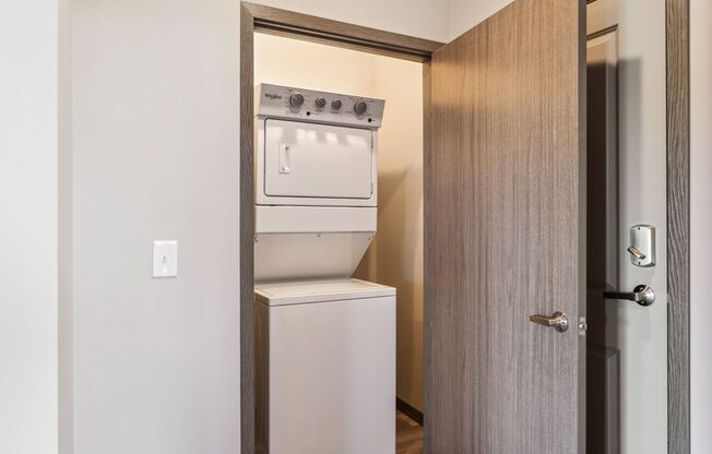 2 beds, 2 baths, 1,095 sqft, $1,925, Unit 13902-302